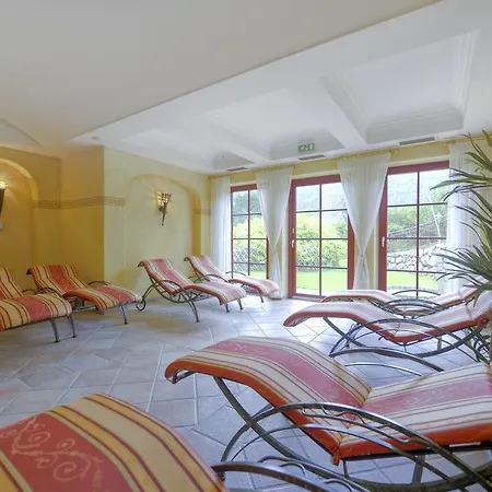 ツム ユンゲン レｰマー 4*