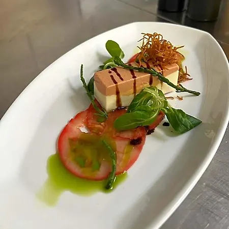 Hotel Zum Jungen Roemer 4*