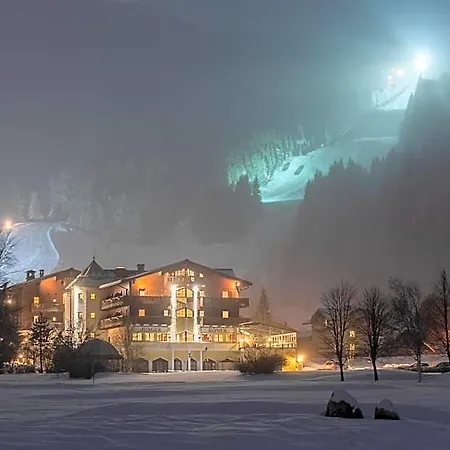 Zum Jungen Roemer Hotel