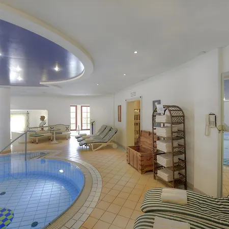 ツム ユンゲン レｰマー ラートシュタット